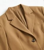 Blazer femme camel élégant – coupe classique et moderne – Image 4