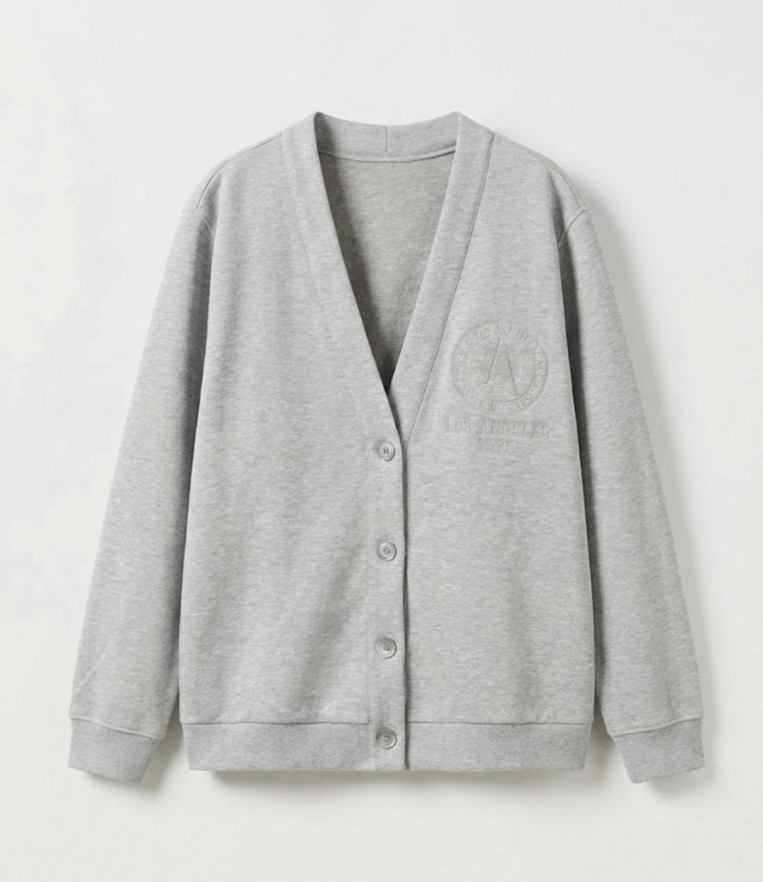WhatsApp Image 2026-02-10 at 19.57.55 Cardigan gris femme boutonné – style confortable et moderne – Image 1